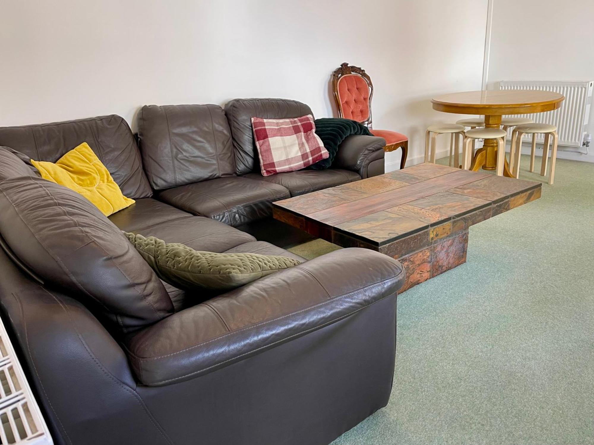 Vernon Place Town Centre, Vernon Cottage 3-Bed With Parking, 1A Vernon Court 2-Bed With Parking, 1B Studio No Parking, Off The High Street Next To Sandford Park Cheltenham Extérieur photo